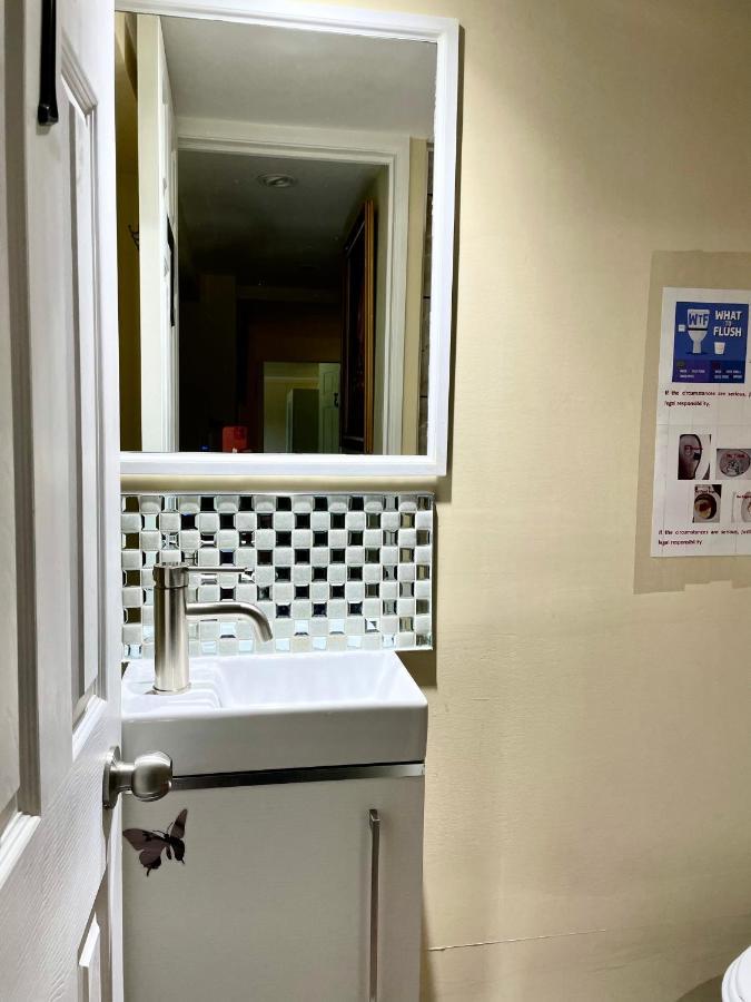 טורונטו Perfect Home-Private Washrooms,Free Parking,High Speed Net מראה חיצוני תמונה