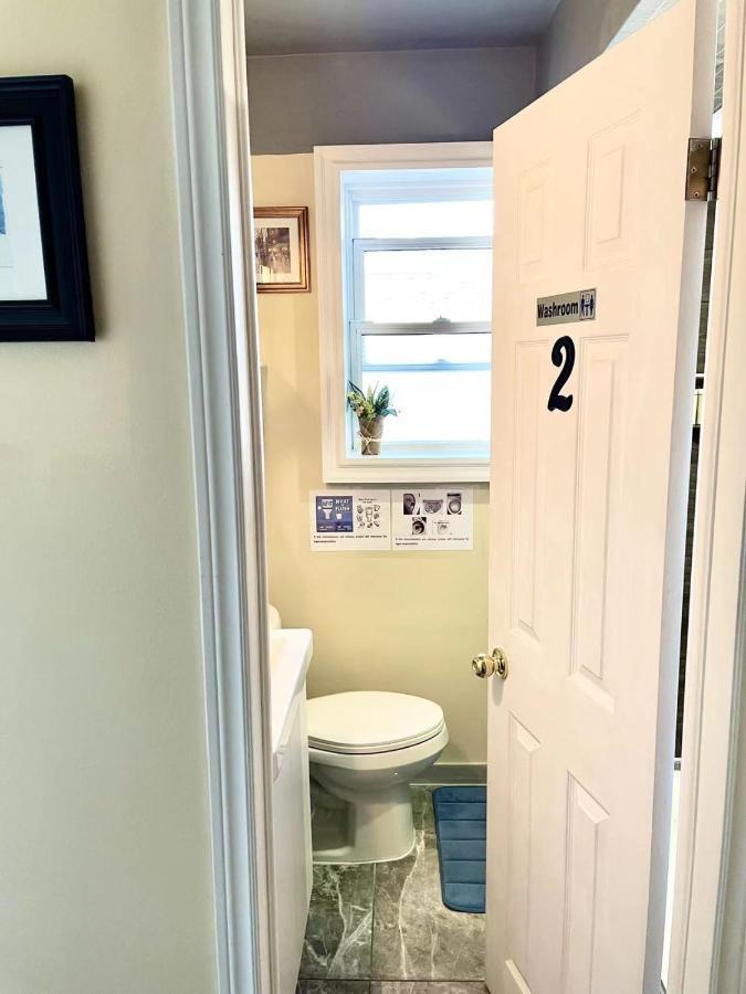 טורונטו Perfect Home-Private Washrooms,Free Parking,High Speed Net מראה חיצוני תמונה