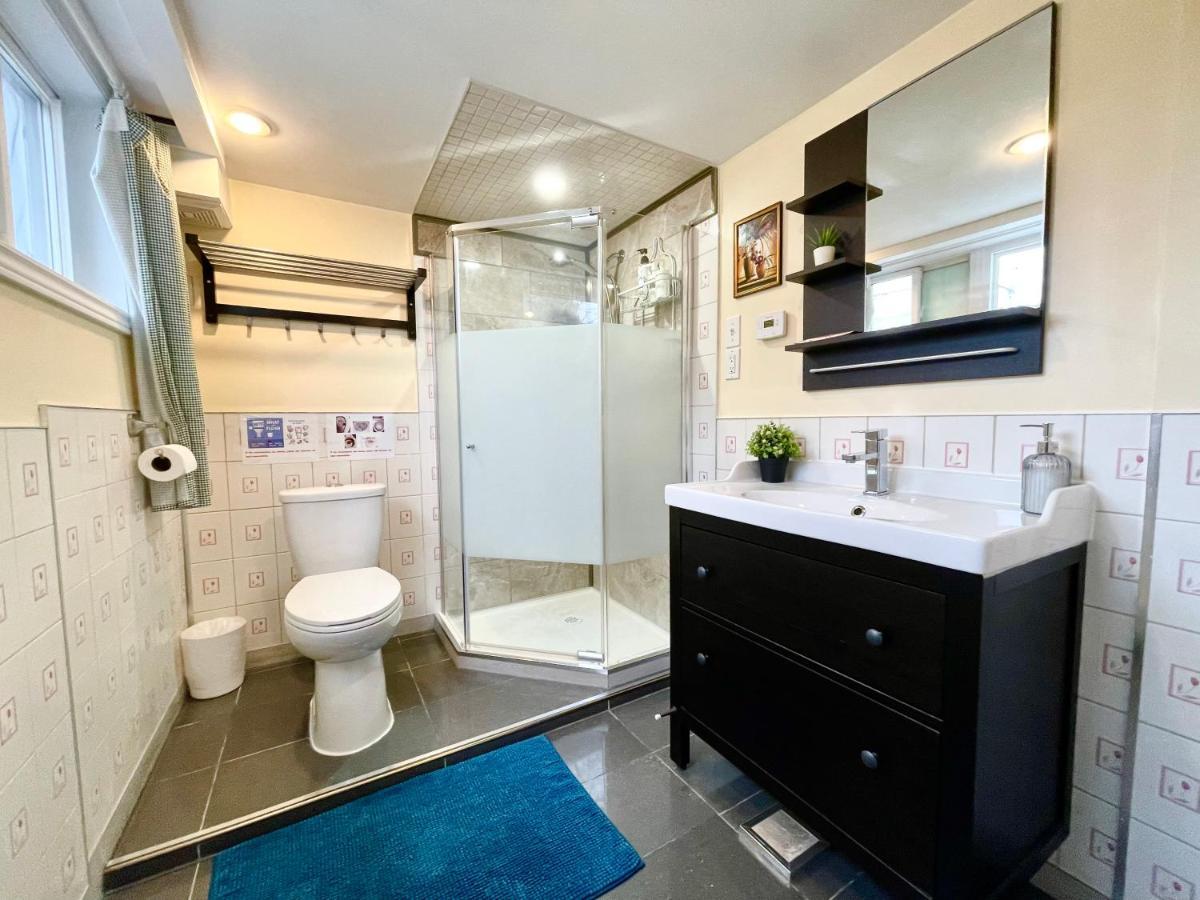 טורונטו Perfect Home-Private Washrooms,Free Parking,High Speed Net מראה חיצוני תמונה
