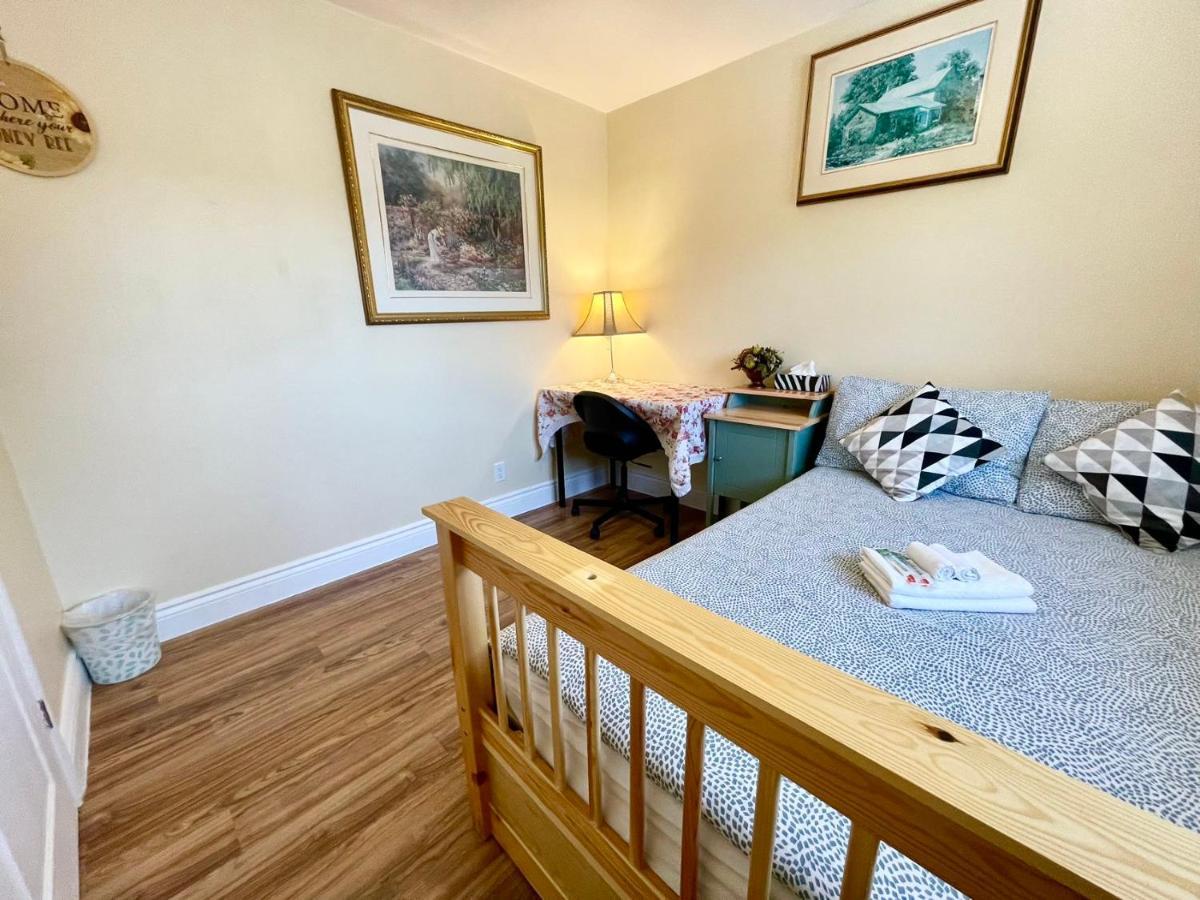 טורונטו Perfect Home-Private Washrooms,Free Parking,High Speed Net מראה חיצוני תמונה
