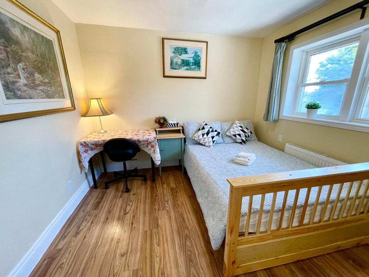 טורונטו Perfect Home-Private Washrooms,Free Parking,High Speed Net מראה חיצוני תמונה